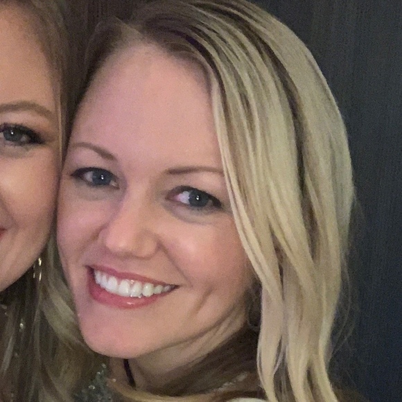 Meet your Posher, Alicia - Picture 1 of 1